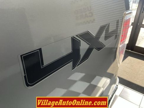 Used 2012 Ford F150 XLT w/ XLT Chrome Pkg image 24