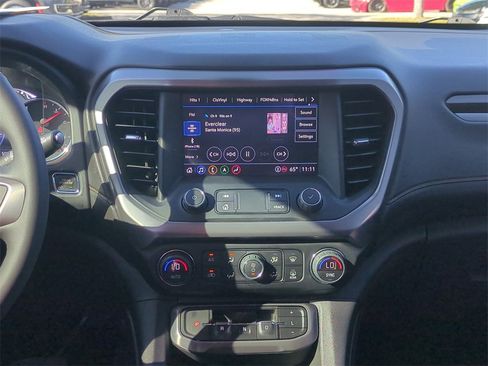 Used 2022 GMC Acadia AT4 w/ Technology Package image 20