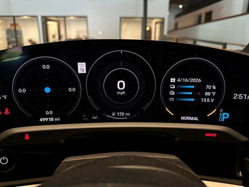 Used 2020 Porsche Taycan 4S image 13