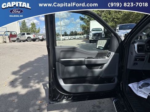 Certified 2022 Ford F150 XLT w/ Equipment Group 302A High image 19