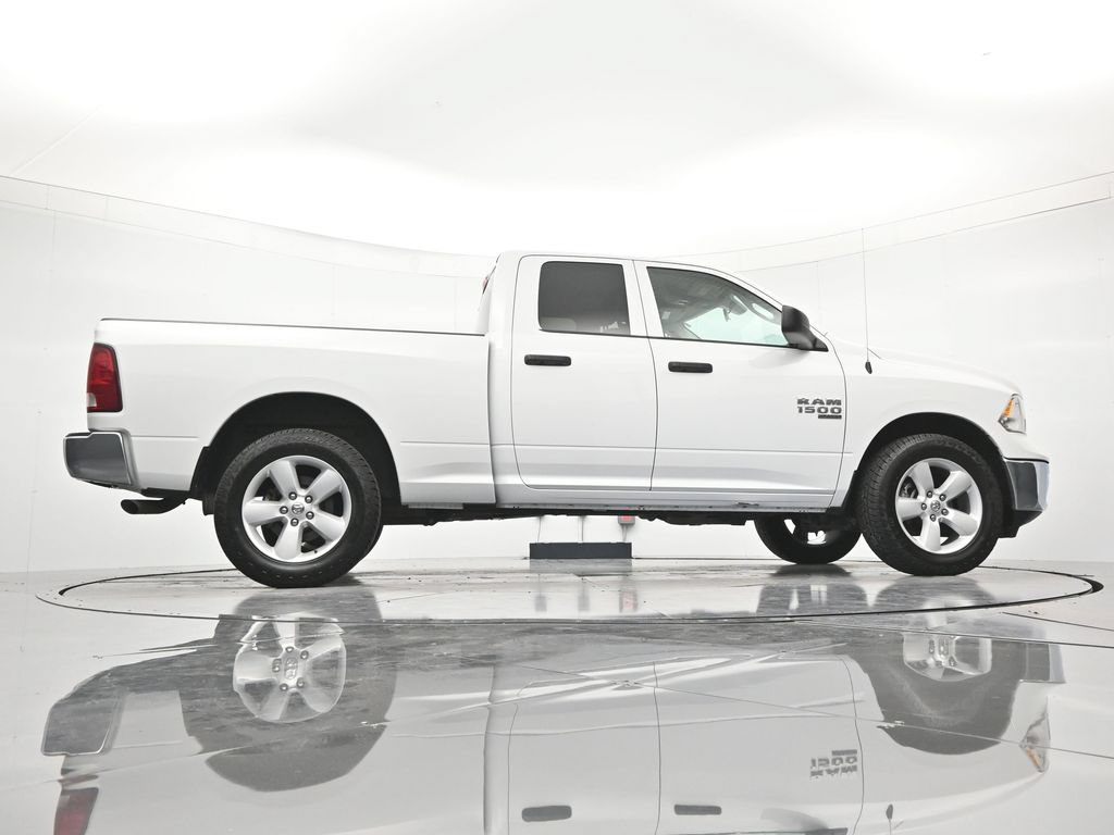 Used 2024 RAM 1500 Classic SLT AWD/4WD image 39