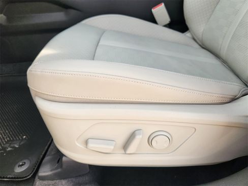 New 2026 Kia Sorento SX image 17