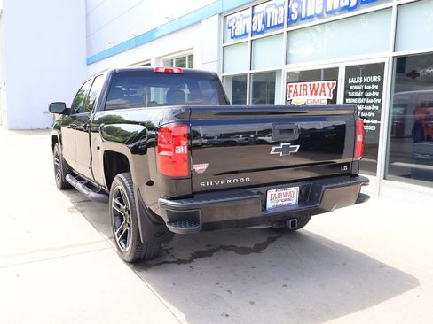 Used 2019 Chevrolet Silverado 1500 LT w/ LPO, Black Pack AWD/4WD image 8