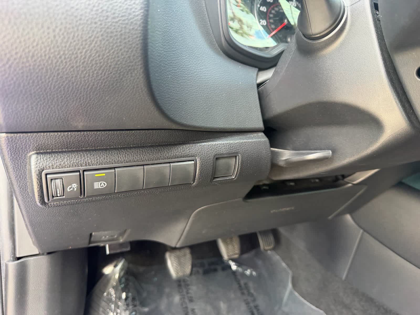 Used 2022 Toyota Corolla SE w/ Carpet Mat Package (TMS) FWD image 25