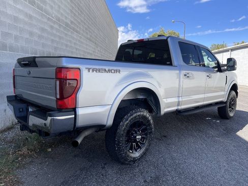 Used 2022 Ford F350 Lariat w/ Tremor Off-Road Package AWD/4WD image 2