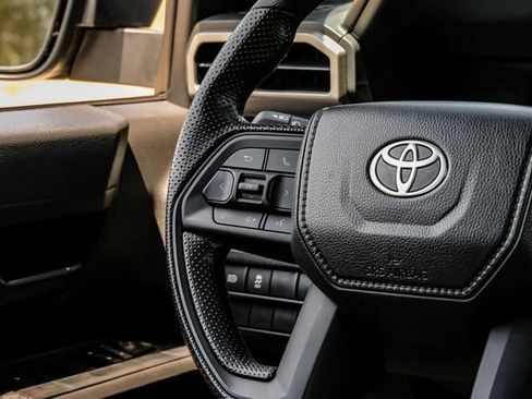Used 2026 Toyota Tacoma SR RWD image 17