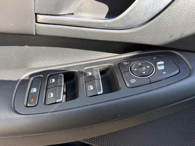 Used 2023 Hyundai Sonata SEL FWD image 16