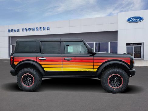 New 2025 Ford Bronco Big Bend w/ Black Diamond Package image 3