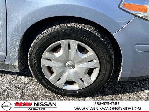 Used 2011 Nissan Versa 1.8 S image 7