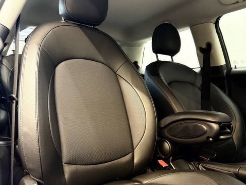 Used 2020 MINI Cooper 2-Door Hardtop w/ Storage Package FWD image 5