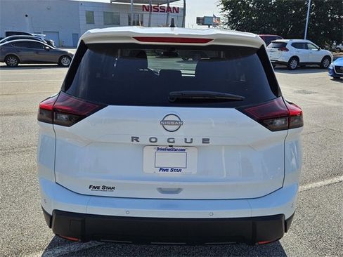 New 2026 Nissan Rogue S image 10