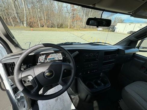 Used 2025 Chevrolet Express 3500 LS image 16