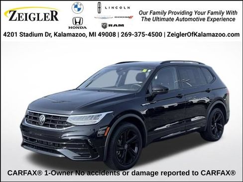 Used 2023 Volkswagen Tiguan SE R-Line AWD/4WD image 1