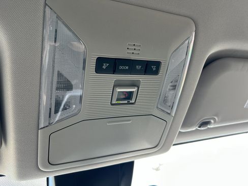 Used 2024 Toyota RAV4 LE image 21