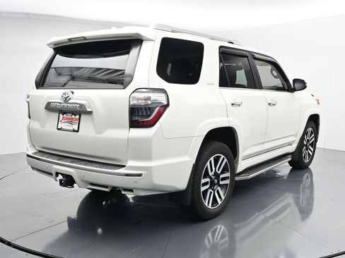 Used 2017 Toyota 4Runner Limited AWD/4WD image 7