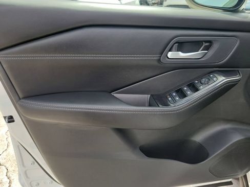 Used 2026 Nissan Rogue Dark Armor FWD image 12