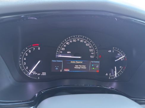 Used 2017 Cadillac XT5 Luxury w/ Driver Awareness Package image 21