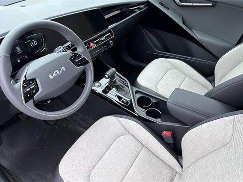 New 2026 Kia Niro SX image 11