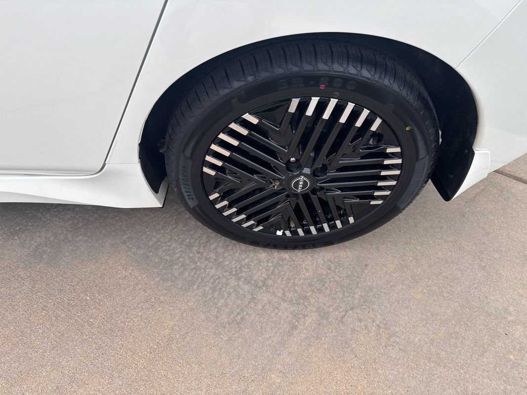 Used 2025 Nissan Leaf SV Plus FWD image 13