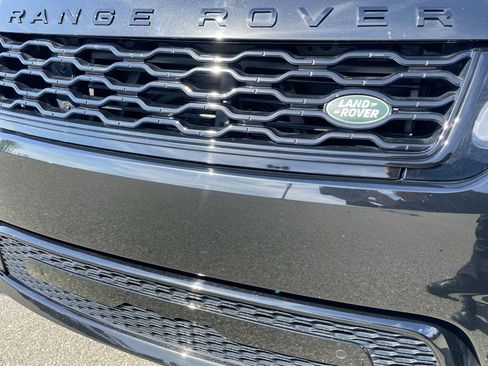 Used 2022 Land Rover Range Rover Sport HST image 32