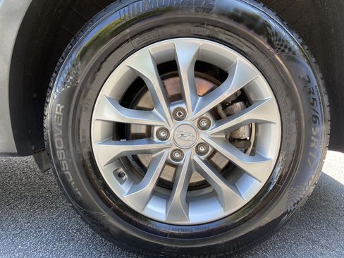 Used 2019 Hyundai Santa Fe SE AWD/4WD image 39