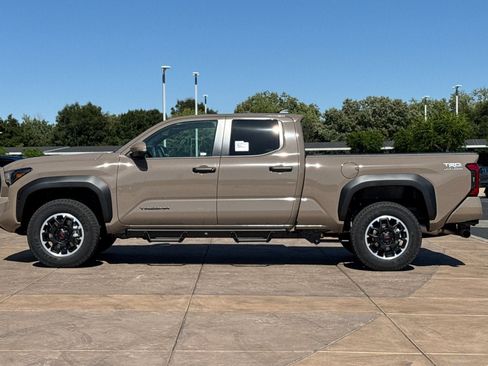 New 2026 Toyota Tacoma TRD Off-Road AWD/4WD image 7