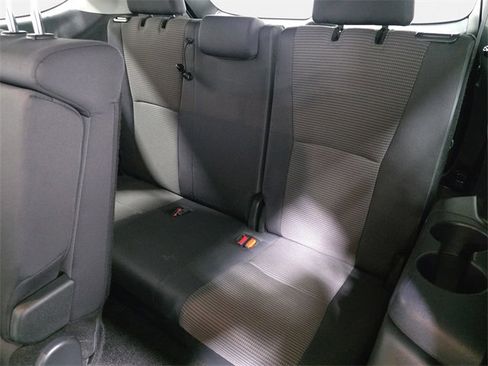 Certified 2024 Toyota Highlander LE image 32