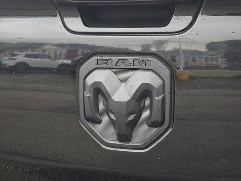 Used 2023 RAM 1500 Big Horn AWD/4WD image 32