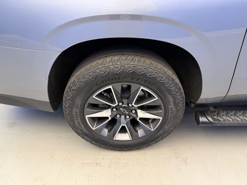 Used 2023 Chevrolet Suburban Z71 w/ Z71 Off-Road Package image 8