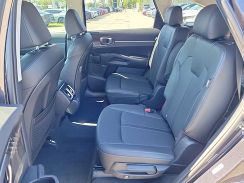 New 2026 Kia Sorento EX w/ EX Premium Package FWD image 16