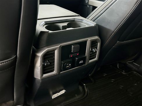 Used 2022 Ford F350 Platinum w/ FX4 Off-Road Package image 28