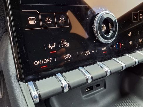 Used 2026 GMC Terrain Elevation w/ Technology Package II image 23