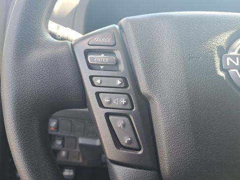 Certified 2025 Nissan Frontier SV image 15