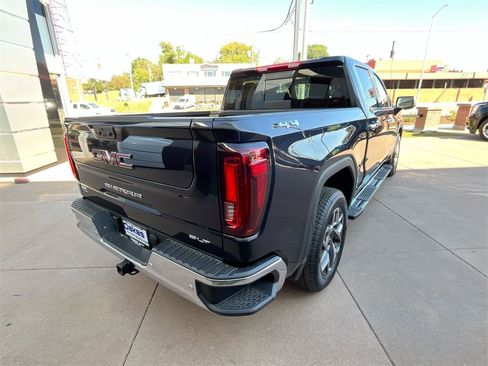 New 2026 GMC Sierra 1500 SLT w/ SLT Premium Plus Package image 6