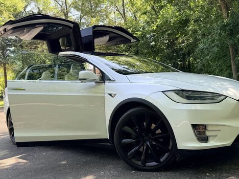 Used 2019 Tesla Model X 75D AWD/4WD image 12