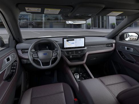 New 2026 Ford Explorer Platinum image 9