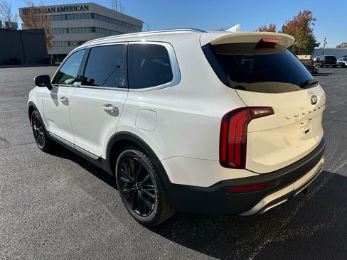 Used 2020 Kia Telluride SX w/ Towing Package image 3