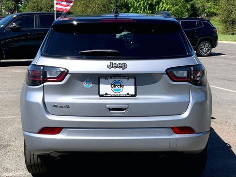 Used 2022 Jeep Compass High Altitude AWD/4WD image 4