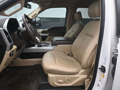 Used 2020 Ford F150 Lariat w/ Equipment Group 502A Luxury AWD/4WD image 18