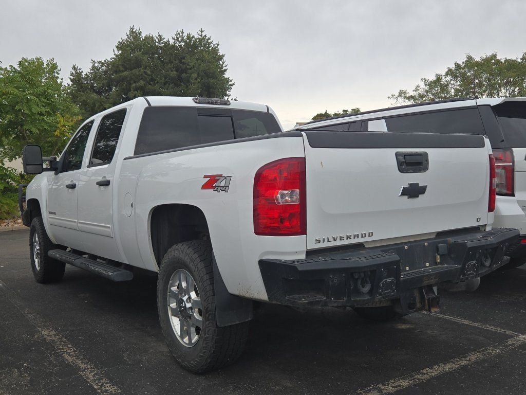Used 2011 Chevrolet Silverado 3500 LT w/ Interior Plus Package AWD/4WD image 9