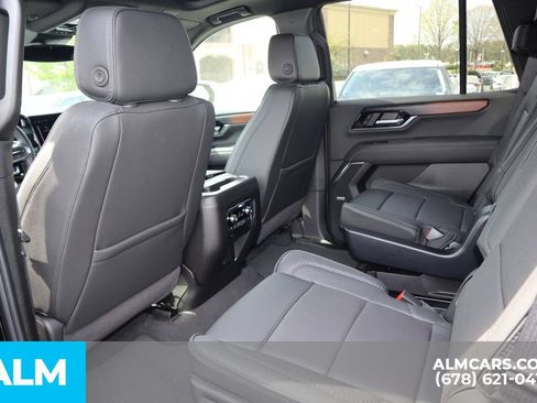 Used 2026 GMC Yukon Denali w/ Sun & Power Step Package AWD/4WD image 17