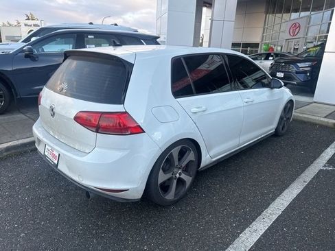 Used 2017 Volkswagen GTI Autobahn image 15