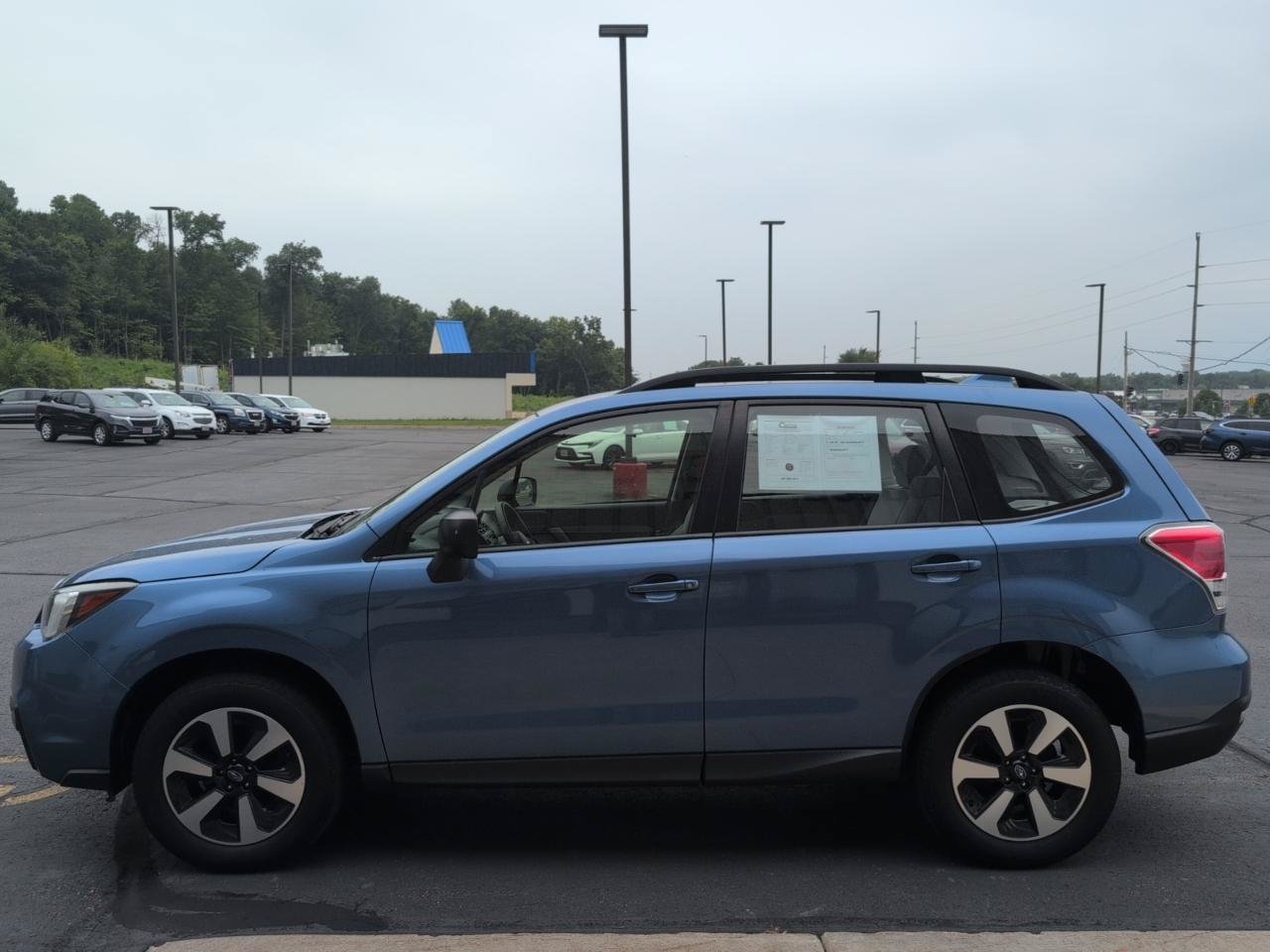 Used 2017 Subaru Forester 2.5i w/ Alloy Wheel Package AWD/4WD image 5
