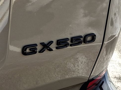 Certified 2024 Lexus GX 550 Premium image 32