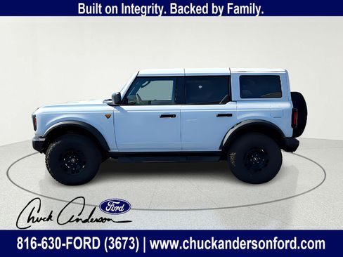 New 2026 Ford Bronco Badlands w/ Sasquatch Package AWD/4WD image 4