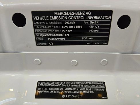 Used 2023 Mercedes-Benz EQB 350 4MATIC SUV image 71