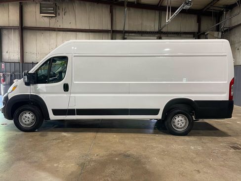 Used 2023 RAM ProMaster 3500 w/ Safety Group FWD image 8