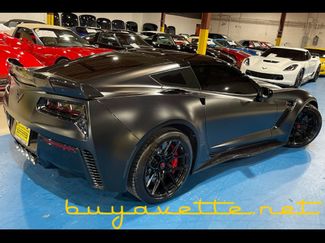 Used 2016 Chevrolet Corvette Z06 w/ 3LZ Preferred Equipment Group RWD video 2