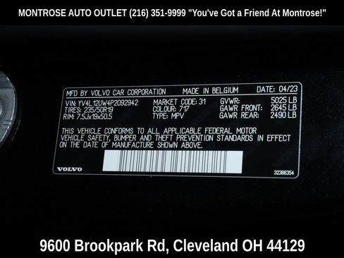 Used 2023 Volvo XC40 B5 Plus w/ Climate Package image 42