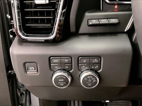 Used 2026 GMC Sierra 1500 Denali w/ Denali Reserve Package AWD/4WD image 40
